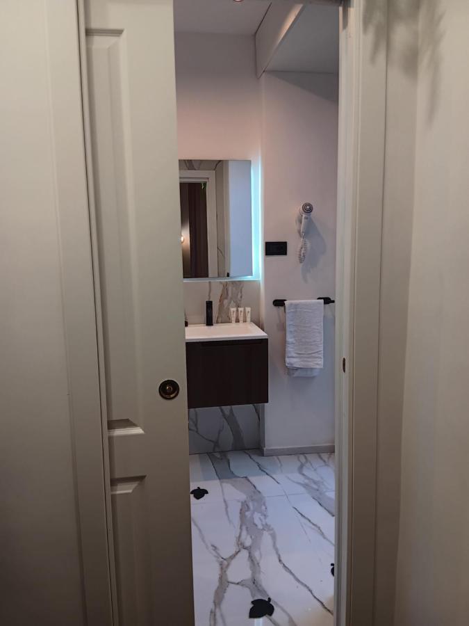 דירות נאפולי La Maison Di Luche' מראה חיצוני תמונה