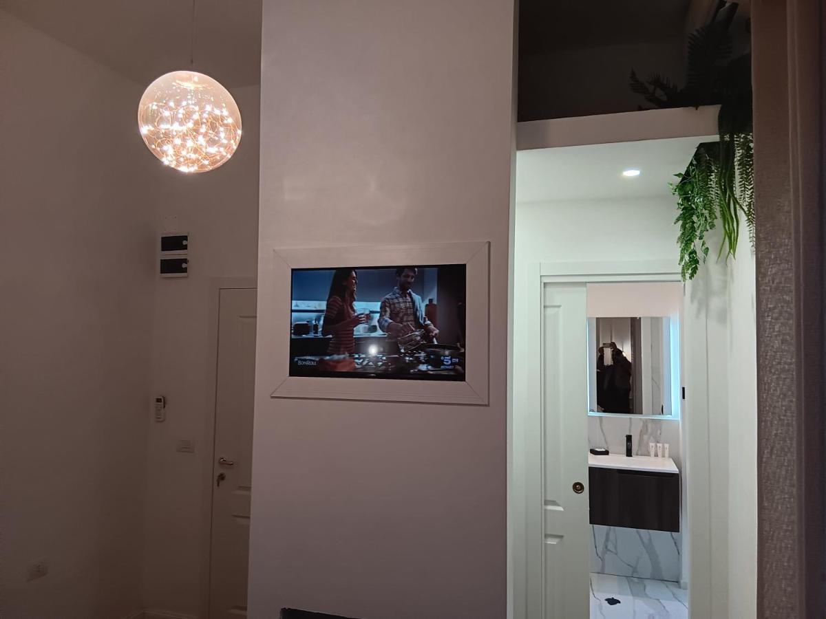 דירות נאפולי La Maison Di Luche' מראה חיצוני תמונה