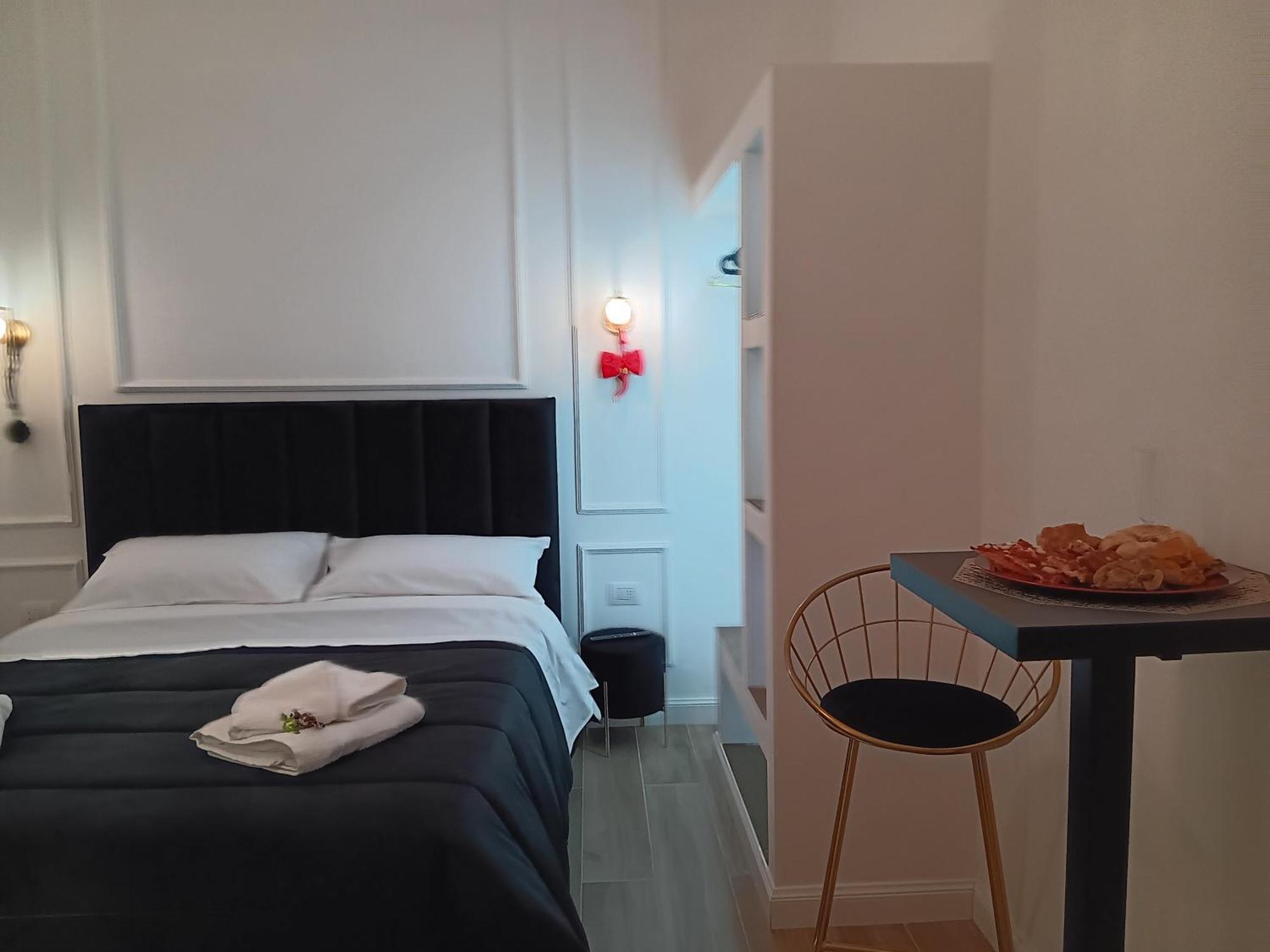 דירות נאפולי La Maison Di Luche' מראה חיצוני תמונה